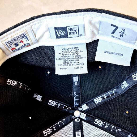 New Era 59Fifty MLB SF Giants 2010 World Series Hat Cap 7 3/8 Fitted On Field - Picture 9 of 10